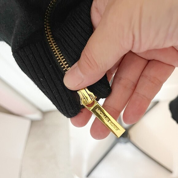 Michael Kors V Neck Cotton Angora Dual Side Gold Zippers Long Sleeve Sweater - Picture 11 of 13